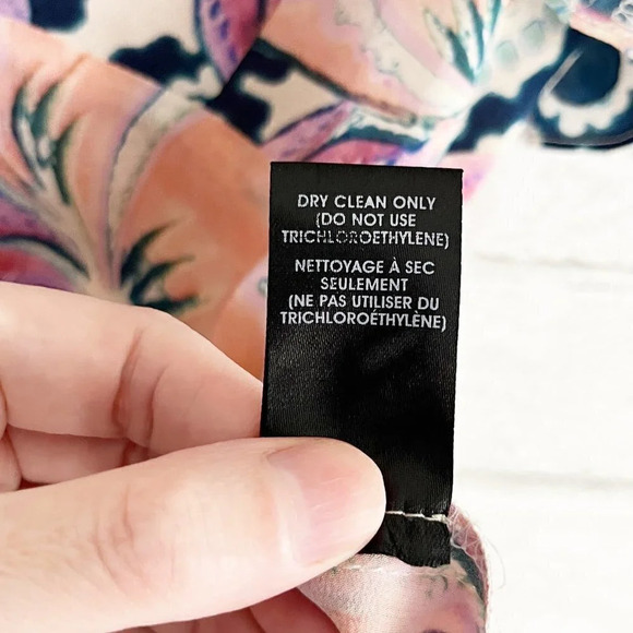 Nanette Lepore Floral Flutter Sleeve 100% Silk Blouse Women's Size 0 - Picture 9 of 9